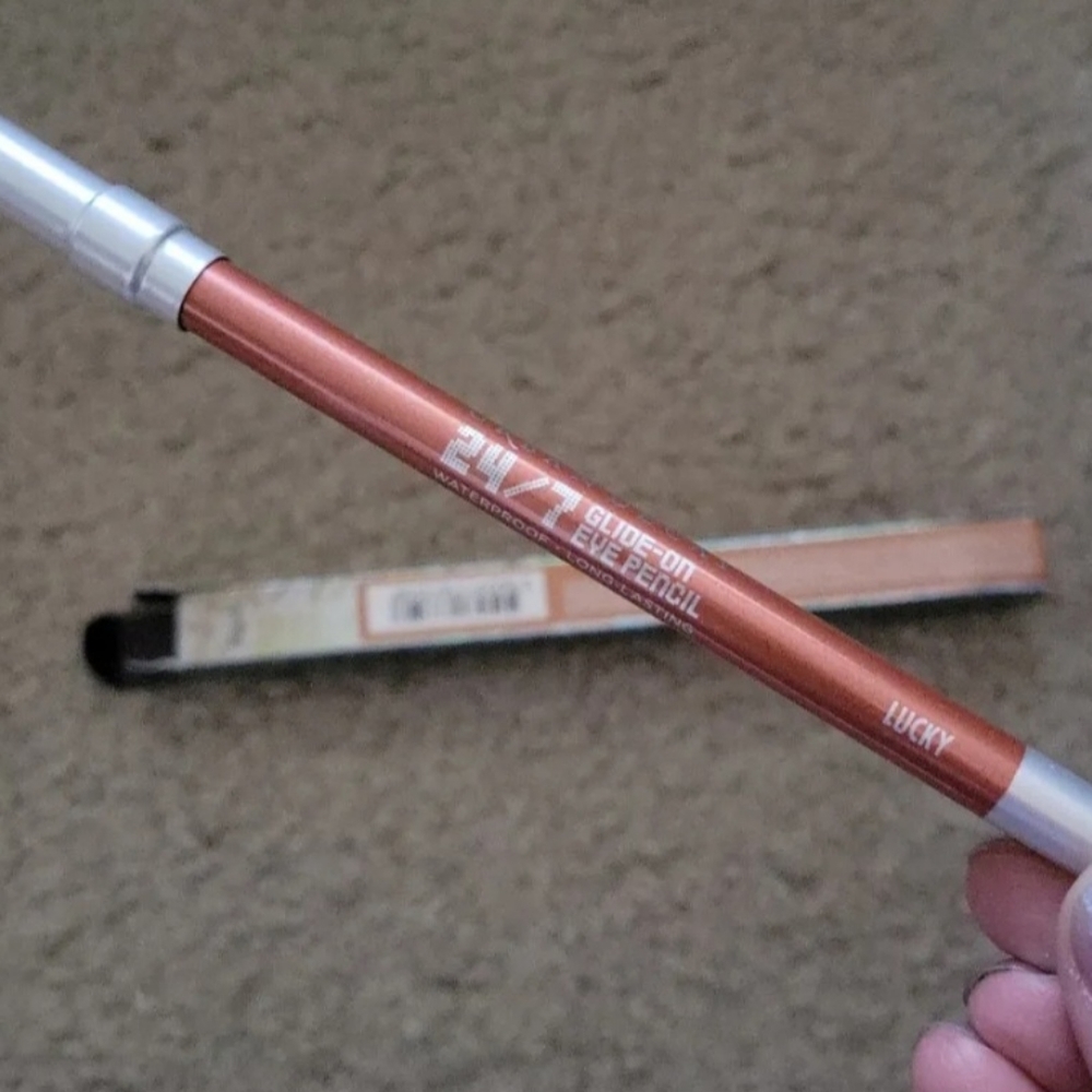 Urban Decay 24/7 Glide On Eye Pencil in Lucky